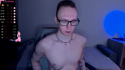 alex_silent online show from November 19, 2:50 pm