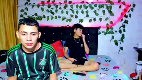 alexander and xiao online show from December 23, 3:07 am