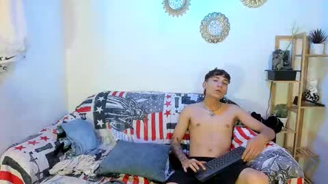 chicos hot online show from November 7, 9:07 pm