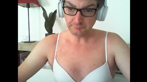 Alexia online show from February 9, 11:15 am