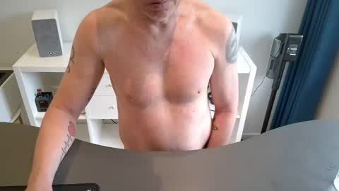 alexx99xx99 online show from May 20, 9:49 am