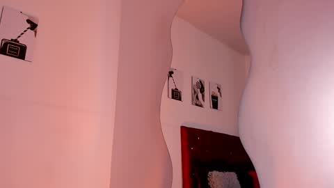 alexxus_smith online show from June 2, 6:20 pm