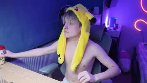 Alexycutie online show from January 8, 3:06 pm