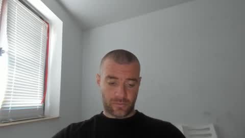 alfiesolomons87 online show from November 13, 9:36 am