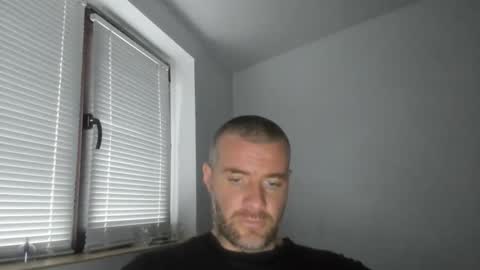 alfiesolomons87 online show from November 28, 1:13 pm