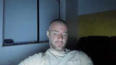 alfiesolomons87 online show from May 28, 8:18 pm