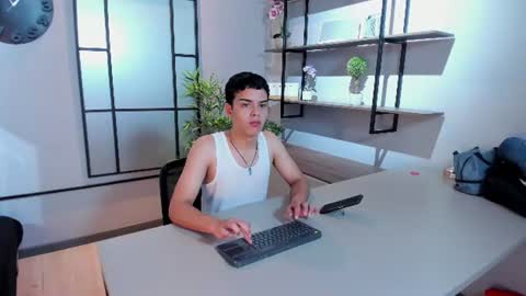 Alfred Vittar online show from July 26, 3:47 am
