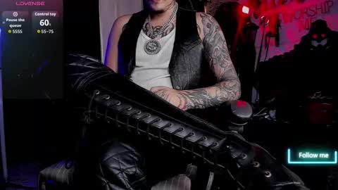   online show from November 4, 5:36 pm