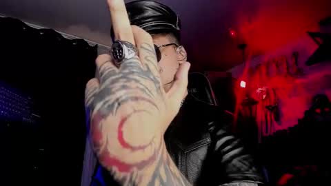   online show from November 27, 7:06 pm