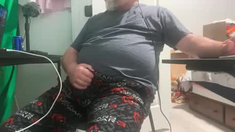 Allergictolove online show from October 23, 10:35 pm