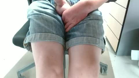 alotofhairpussy online show from July 14, 11:05 am