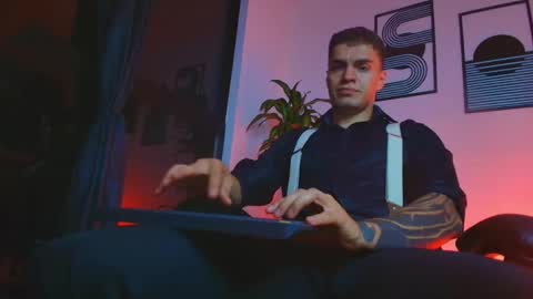 alpha_dominus_ online show from April 18, 5:09 am