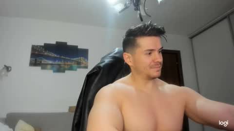 Snapshot of alphagodleatherking92 chatting on December 3, 6:49 pm LeatherMaster online show from December 3, 6:49 pm