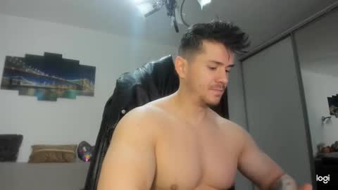 Snapshot of alphagodleatherking92 chatting on December 5, 6:21 am LeatherMaster online show from December 5, 6:21 am