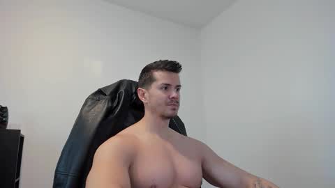 Snapshot of alphagodleatherking92 chatting on September 16, 4:35 am LeatherMaster online show from September 16, 4:35 am