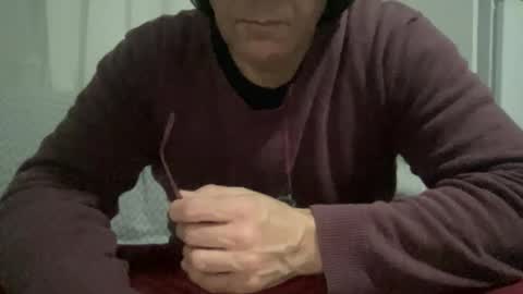 AlphAndre online show from December 29, 7:22 pm