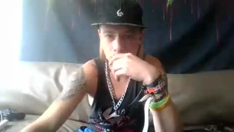 altboy010 online show from July 27, 3:30 pm