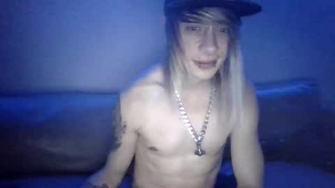 altboy010 online show from September 20, 2:22 am