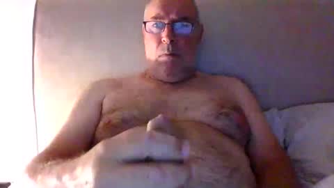 amwirral online show from August 7, 12:06 am