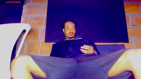Snapshot of anaconda_blackk chatting on October 15, 11:51 am anaconda_blackk online show from October 15, 11:51 am