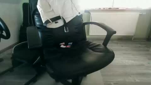 analman409941 online show from November 7, 12:19 pm