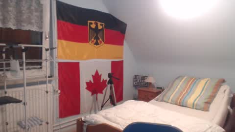 Andre online show from December 2, 9:15 pm