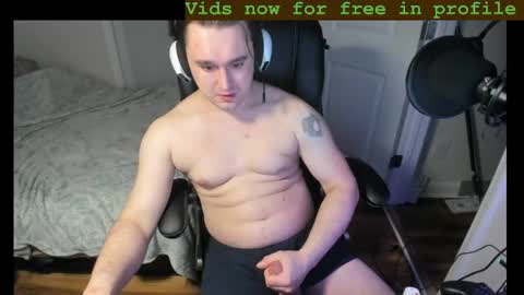 andreaxle online show from May 10, 3:41 am