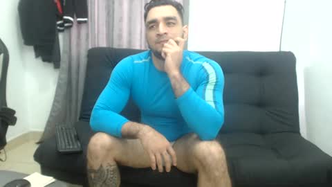 andres180950734 online show from July 28, 12:48 pm