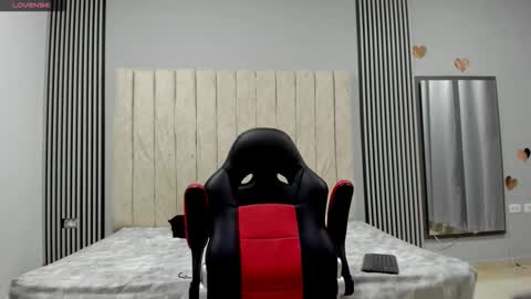 andres_stud online show from February 12, 5:13 am