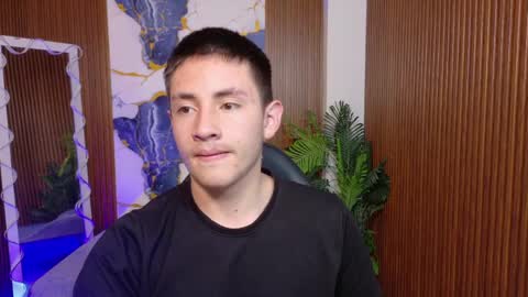 andres_tay online show from June 4, 2:17 am