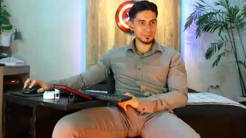 Andrew online show from July 25, 3:03 am