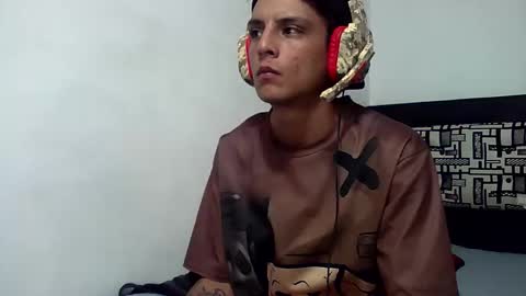 andrew online show from December 3, 4:07 am