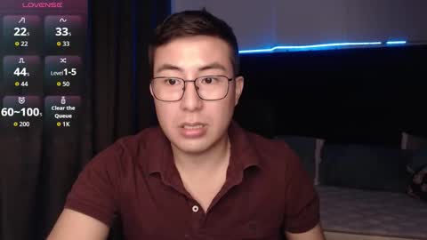 andrewmhilton_ online show from December 4, 5:03 am