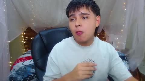 ANDREW online show from March 7, 12:23 pm