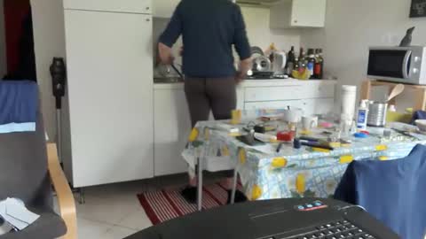 androx77 online show from April 12, 10:28 am