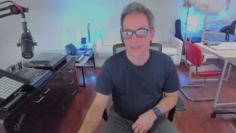 Snapshot of andy0pandi chatting on September 13, 4:30 pm Andrew online show from September 13, 4:30 pm