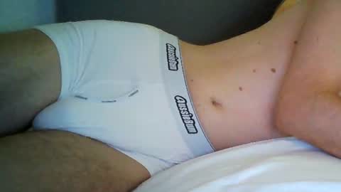 andy_24j online show from August 1, 3:11 pm