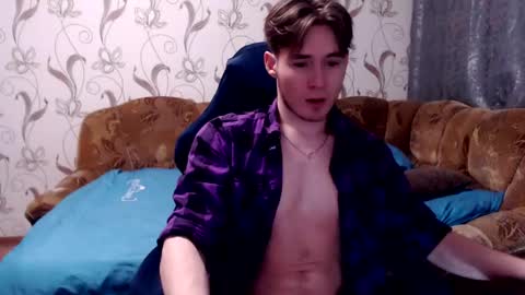 Andy online show from April 2, 9:33 pm