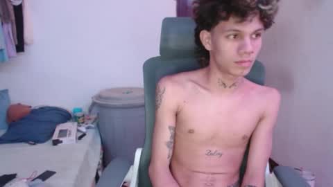andy_dan1 online show from June 5, 8:31 am