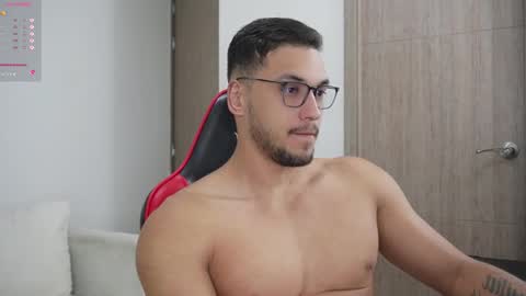 my onlyfans     online show from February 1, 11:58 pm