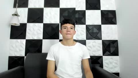 andyfame11 online show from December 1, 7:17 pm