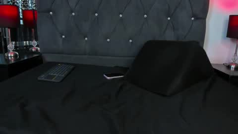 Angel Cuervo online show from December 19, 1:30 pm