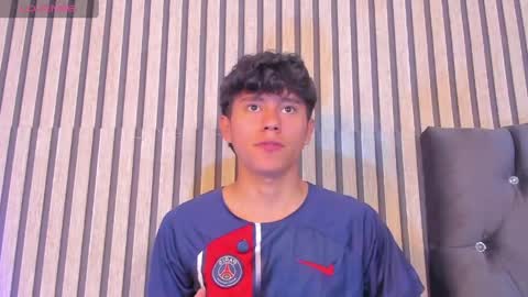 ngel Esteban  online show from May 28, 8:29 pm