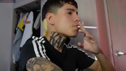 angel_luna0 online show from June 22, 1:37 pm