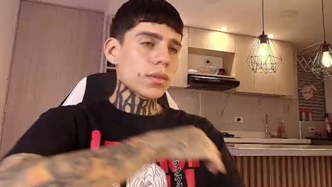 angel_luna0 online show from July 12, 2:46 am