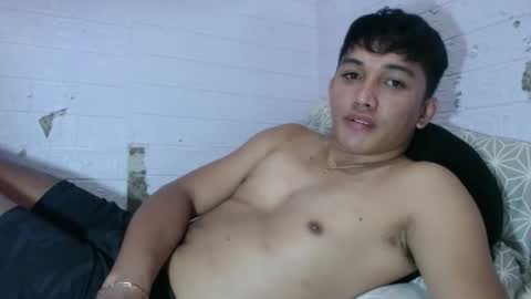 angel_rafael online show from December 19, 4:31 am