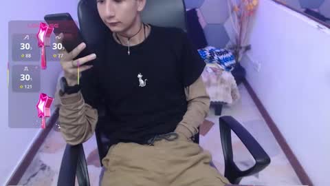 Angel online show from December 4, 5:03 am