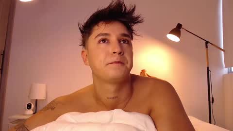 Snapshot of angelcossio chatting on October 1, 9:30 pm Angel online show from October 1, 9:30 pm