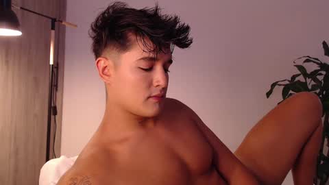 Snapshot of angelcossio chatting on January 16, 7:52 pm Angel online show from January 16, 7:52 pm