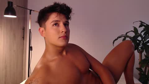 Snapshot of angelcossio chatting on December 13, 8:26 pm Angel online show from December 13, 8:26 pm